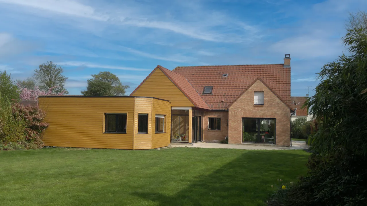 Pose de bardage à Cambrin